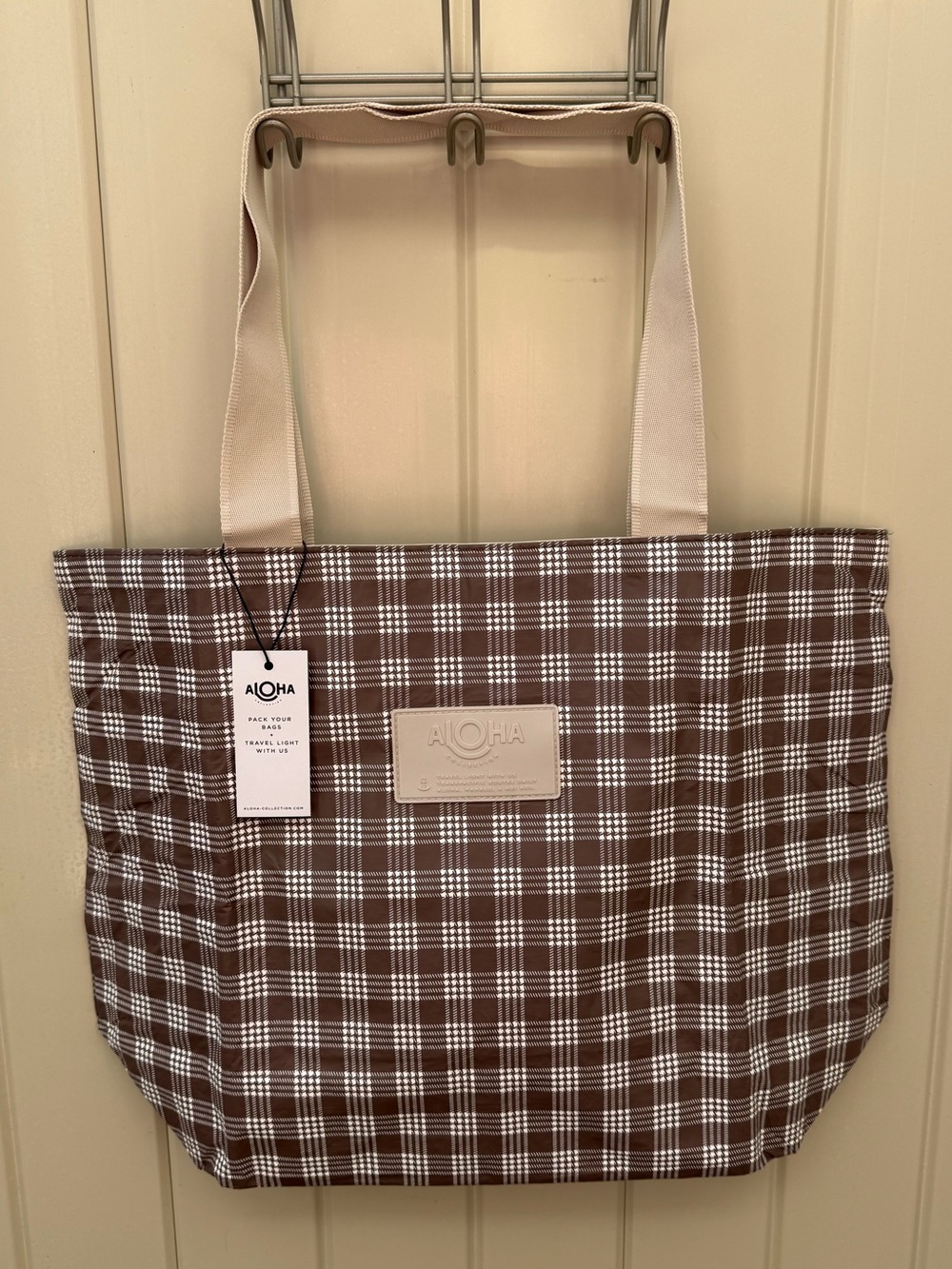 NWT Limited Sold Out Aloha Collection Day Tripper Tote Palaka Affogato